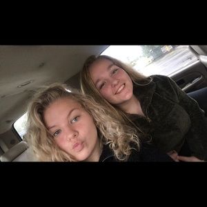 Meet your Posher, Deborah